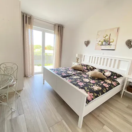 Holiday home Ferienvilla Divina Mit Privatem Pool *