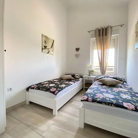 Holiday home Ferienvilla Divina Mit Privatem Pool Banjole
